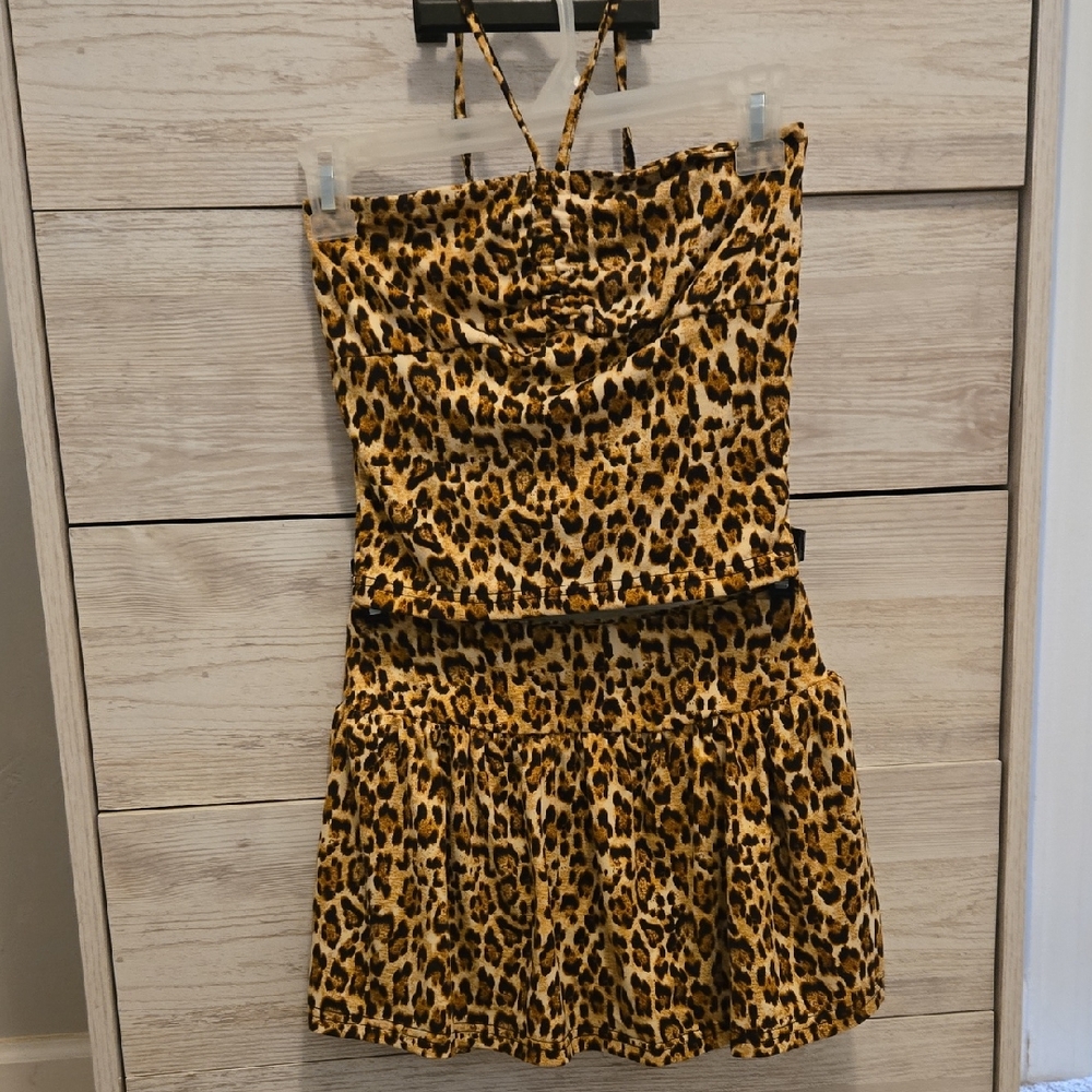 Chic 2 Piece Animal Print Strapless Top And Skort --- Perfect For Halloween